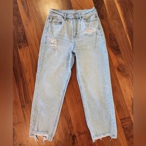 American Eagle Distressed Highest Rise 90s Boyfriend Jeans (10R)